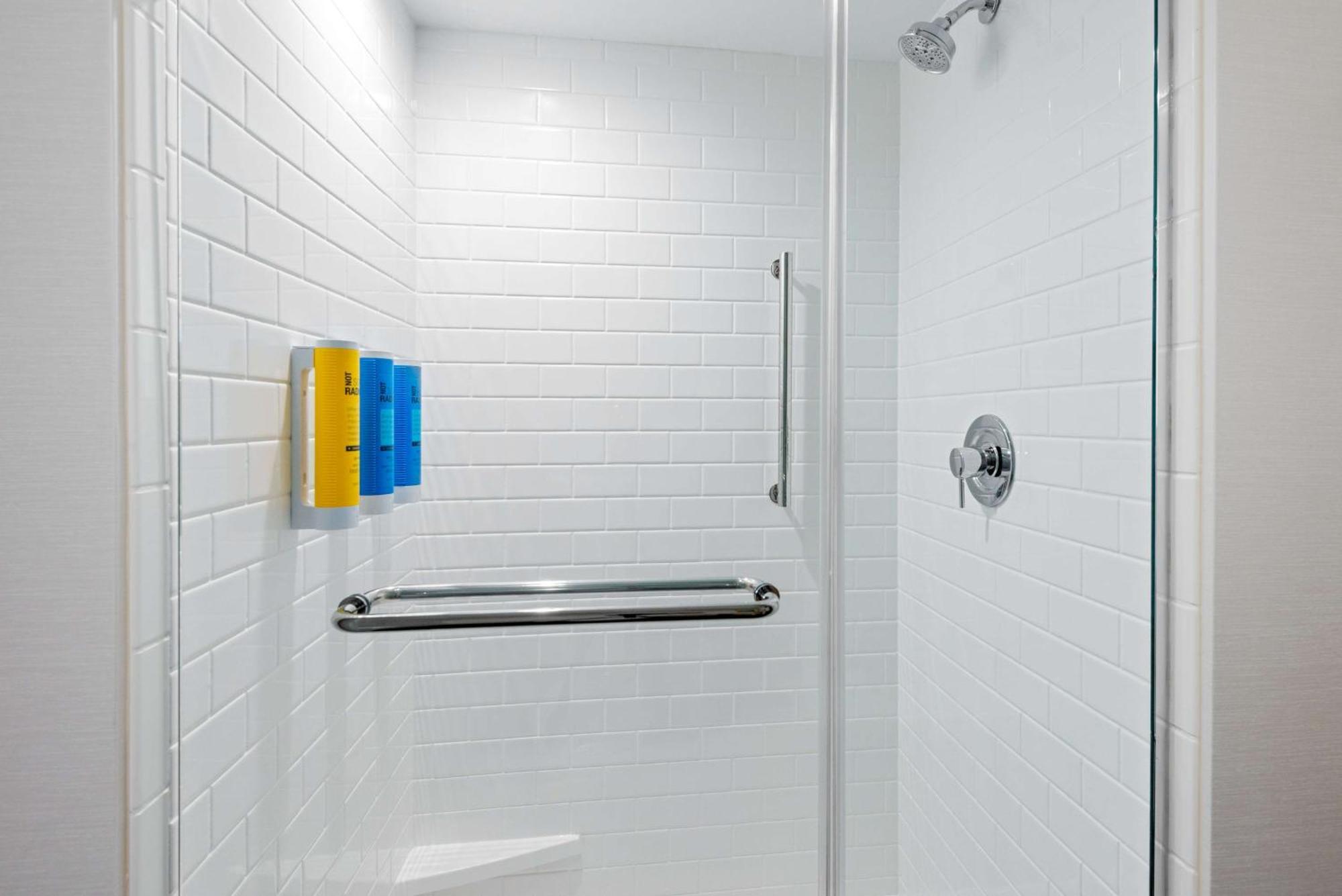 Tru By Hilton Wilmington Hotel Bagian luar foto